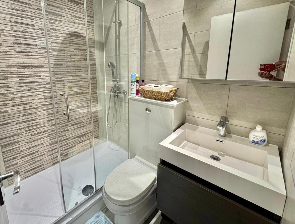 Elite Flat With Parking Londra